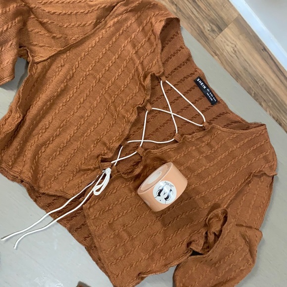 {BUNDLE} 👅 - Picture 2 of 6